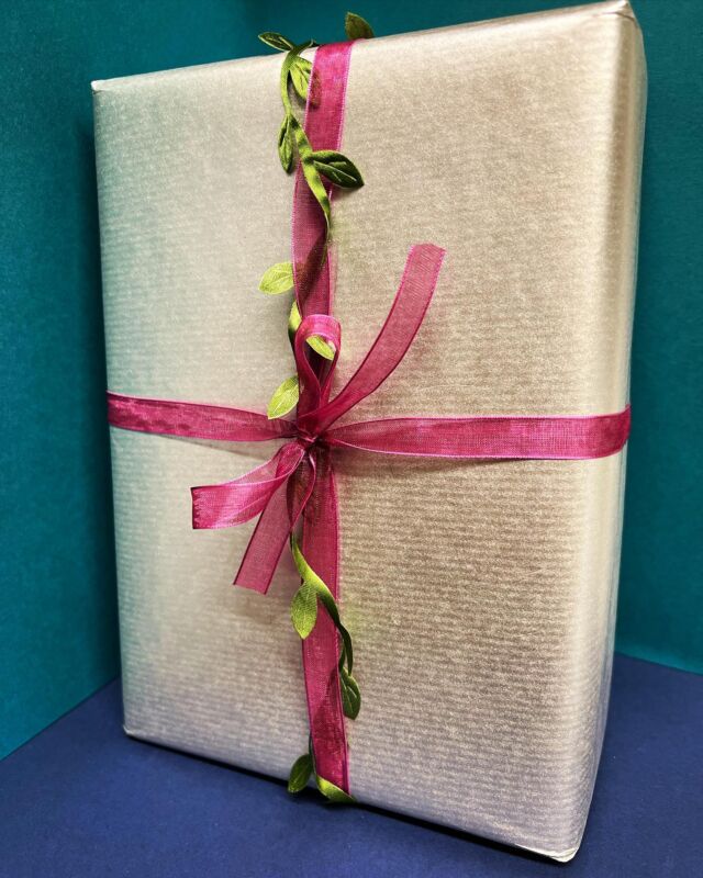 Our July Giftwraps (2 of 2) This month our book giftwrap service is more special than ever with the addition of our new velvet ribbons. Always giftwrapped with love 🎁❤️